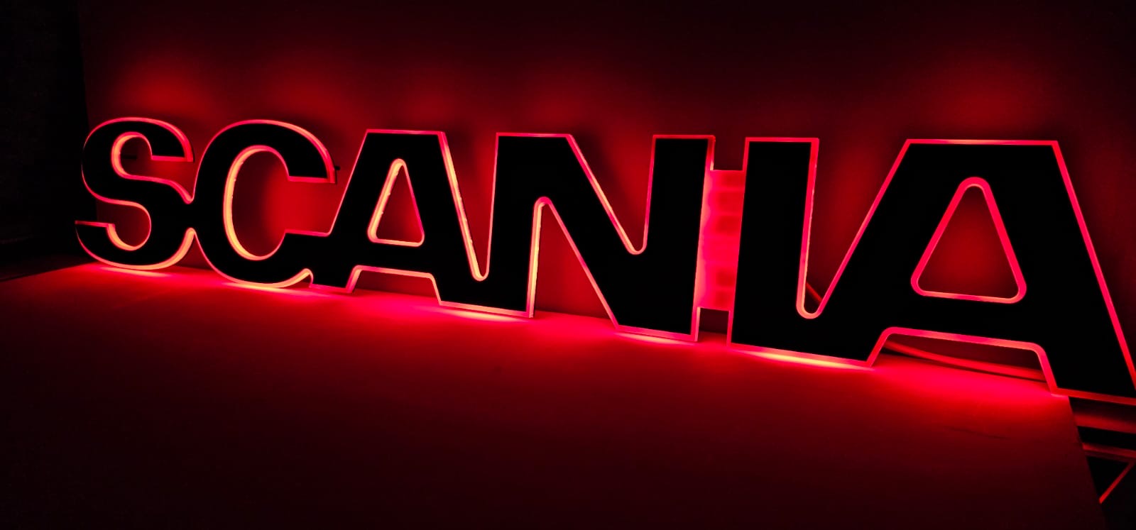 Scania sign rear cab (orange, white, red)