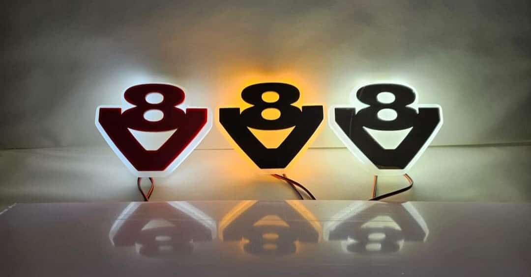 Scania sign "V8" (orange, white)