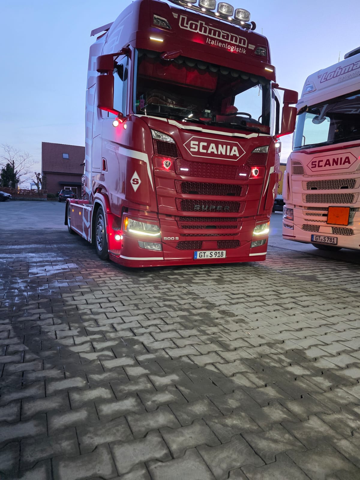 Scania Frontspoiler "Lippe" für NG Typ 5 (Mega)