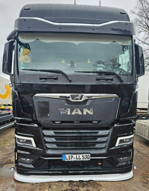 MAN Frontspoiler "große Lippe" für TGX (NG)