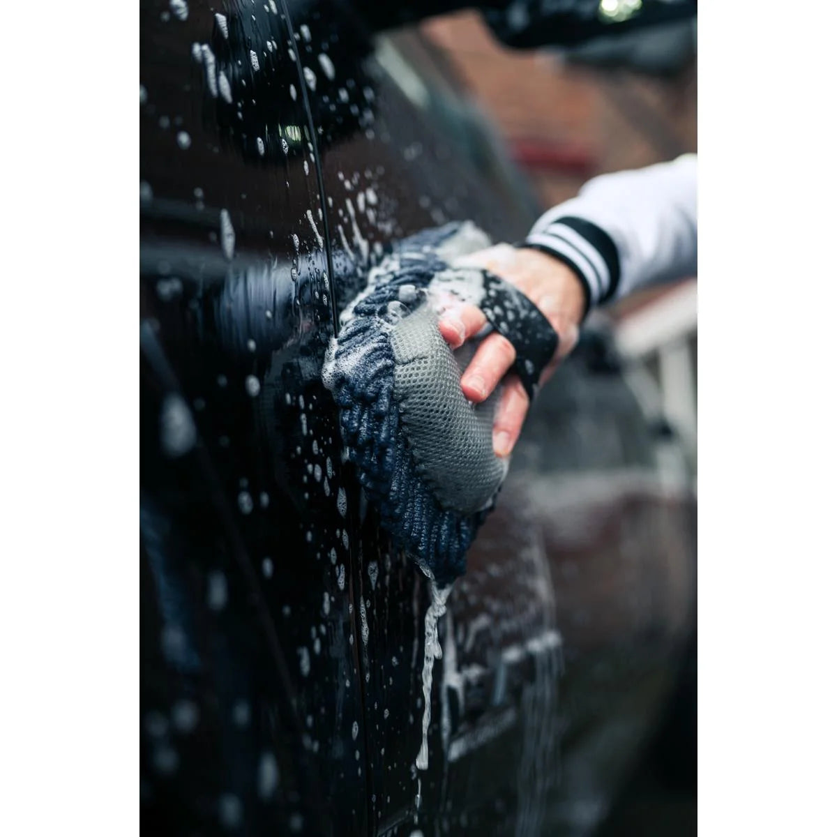 Nuke Guys - 2 Way Wonder - Chenille - Insect Net Strap On Washing Sponge Black