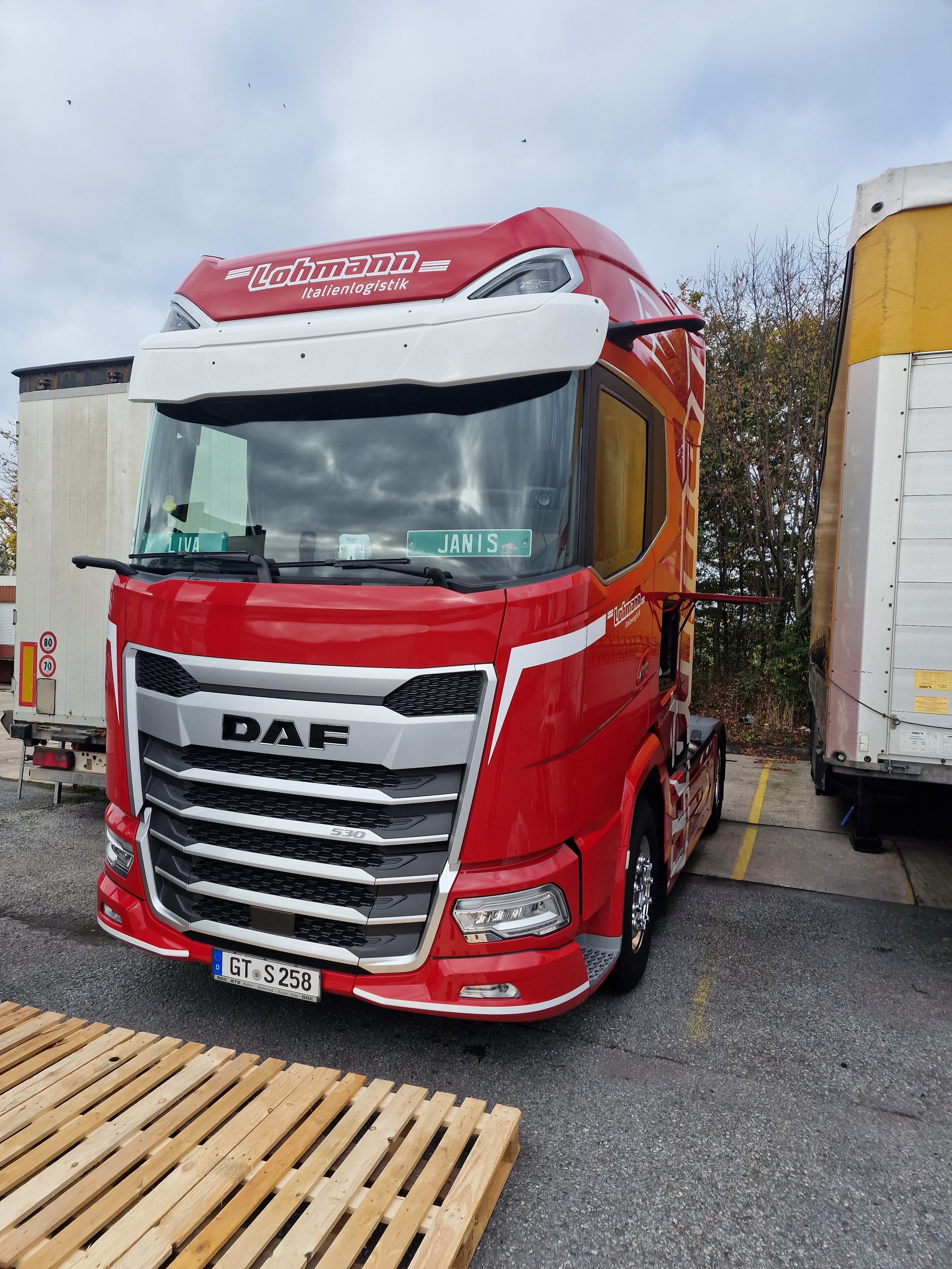 DAF Sonnenblende NG (XG, XG+, XF)