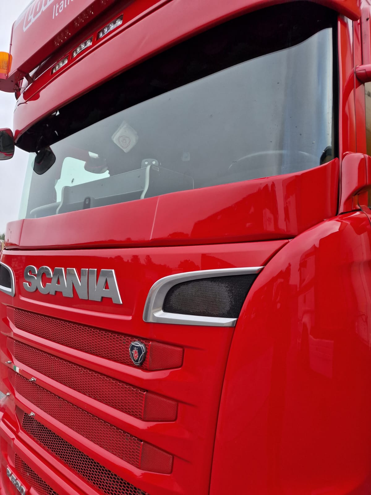 Scania R window grille