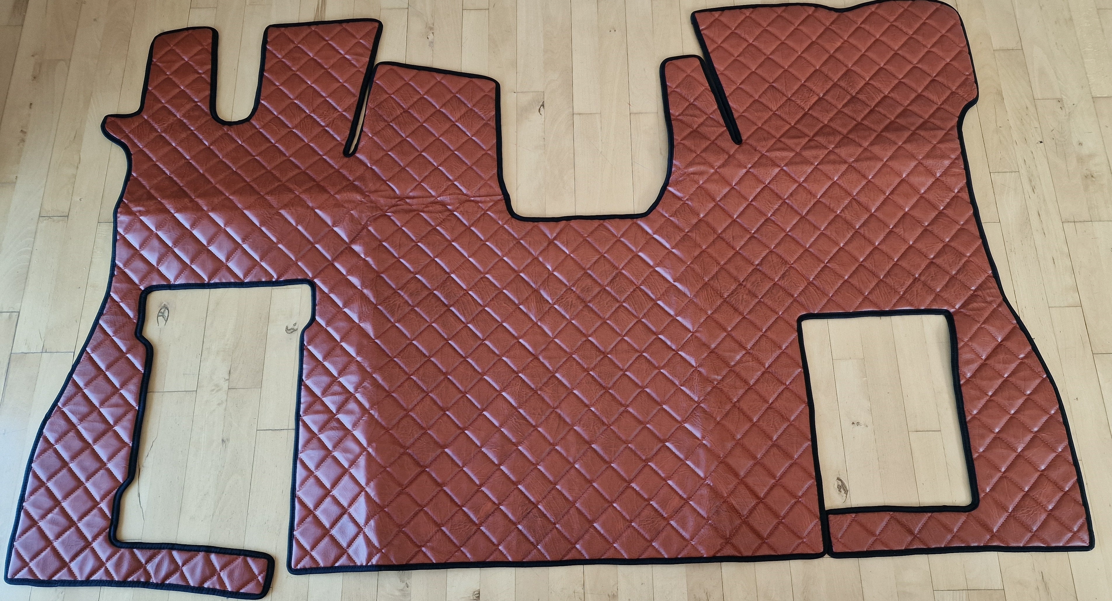 Scania S floor mats -Folding seat