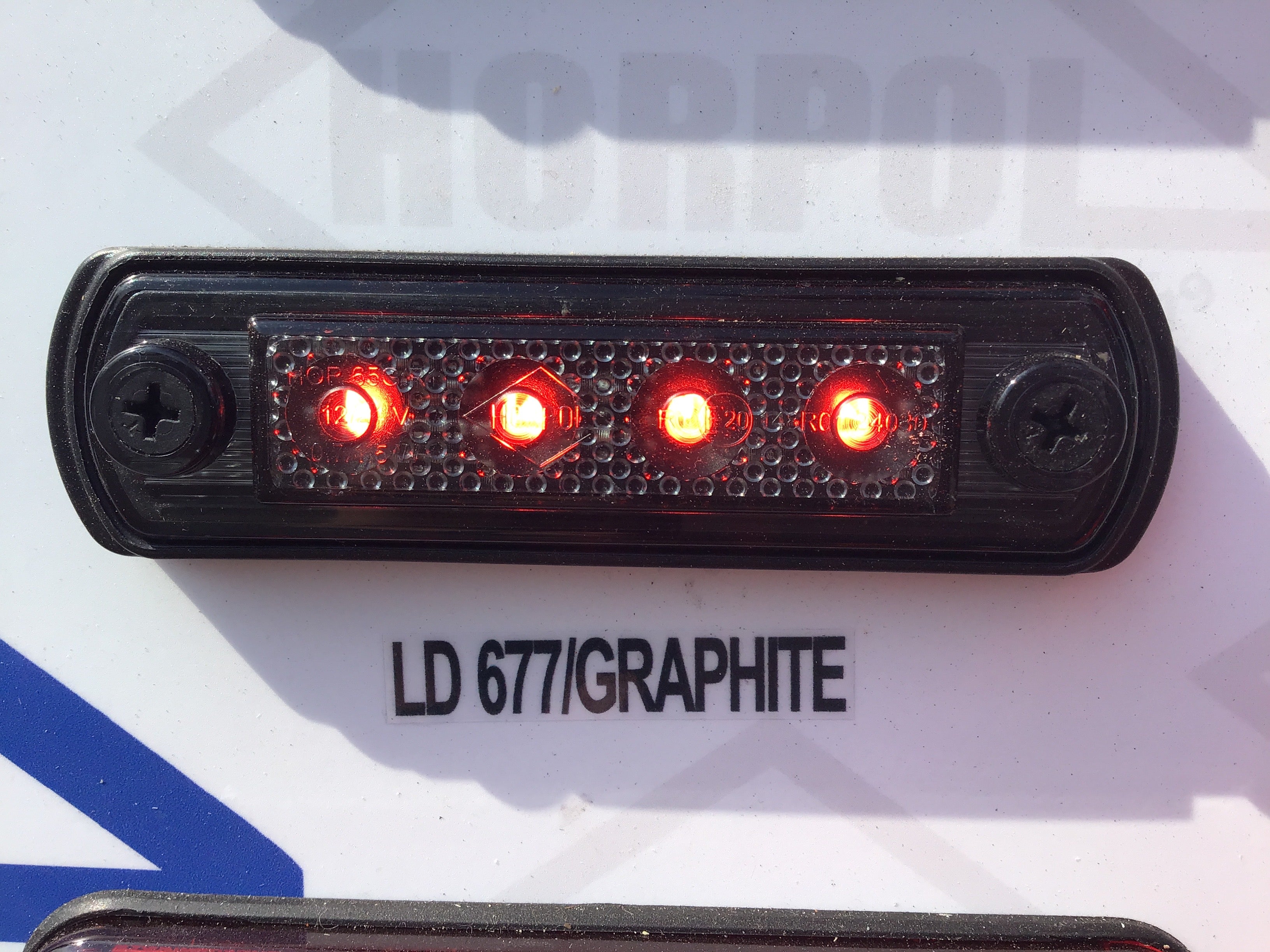 LKW Seitenmarkierungsleuchte  LD 677 Black