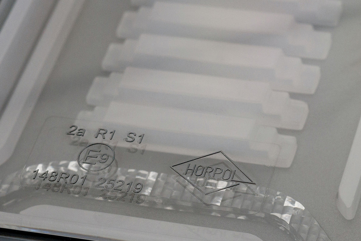 HORPOL LED Rückleuchte CUBE LZD 2880 mit metallisiertem Rahmen – 12/24V Multifunktions-Heckleuchte